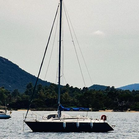Stlocavoile 4, Bateau Seuls A Bord Hotel Porto-Vecchio  Buitenkant foto