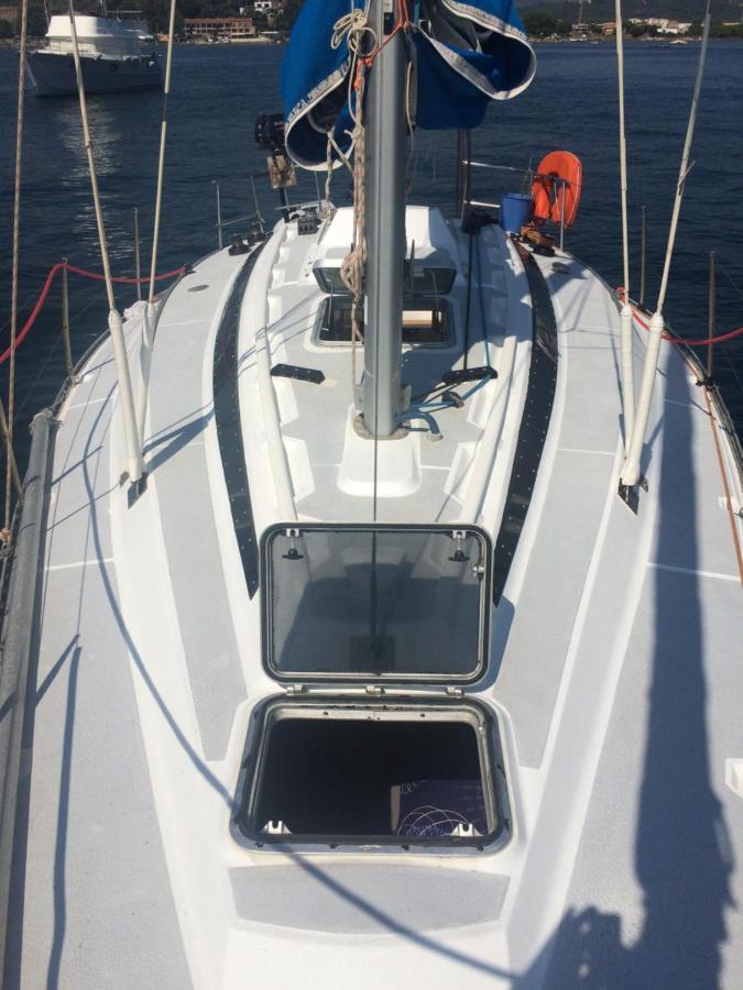 Stlocavoile 4, Bateau Seuls A Bord Hotel Porto-Vecchio  Buitenkant foto